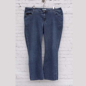 Lee Natural Fit Bootcut Jeans • Womens Plus Size 22W • Medium Length